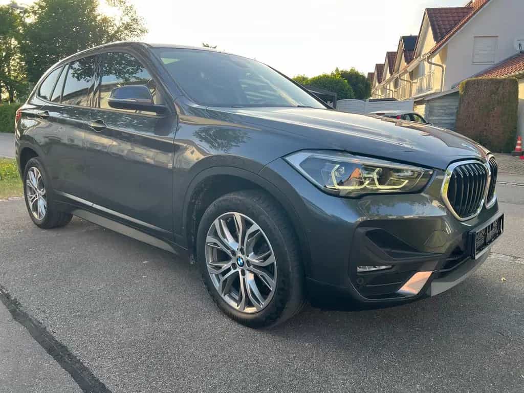 BMW X1 sDrive 18 d Advantage AHK, LED, Panoramadach 01/2021-photo-4