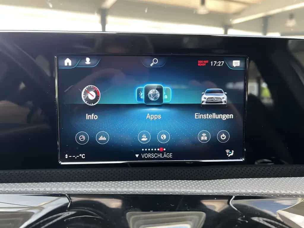 Mercedes-Benz A 200 A A 200 Aut Progressive Pano Navi Massage LED 08/2019-photo-16