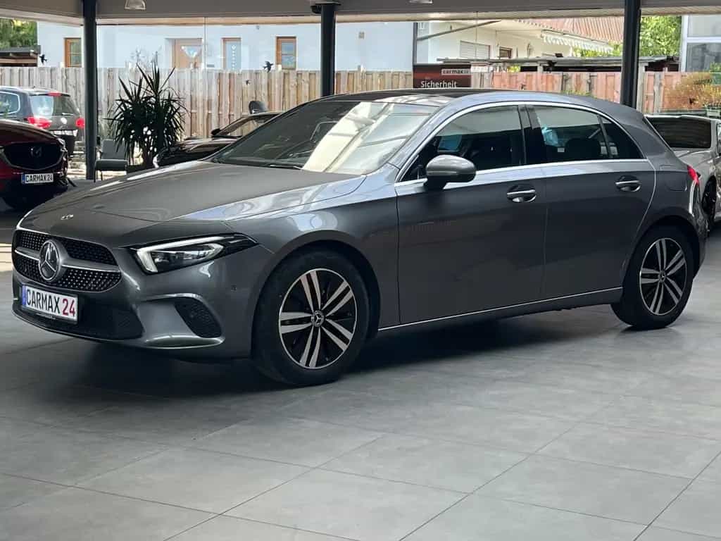 Mercedes-Benz A 200 A A 200 Aut Progressive Pano Navi Massage LED 08/2019-photo-4