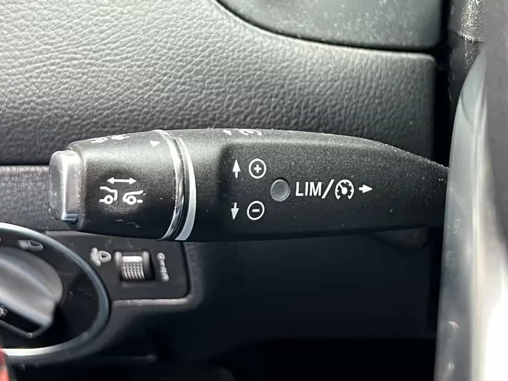 Mercedes-Benz CLA 180 SB Aut AMG-Line StHz Shz Navi Kamera BT 02/2019-photo-11