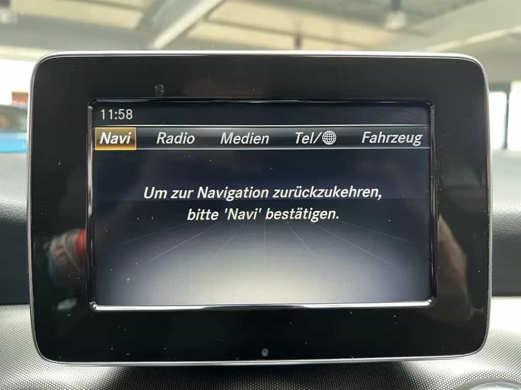 Mercedes-Benz CLA 180 SB Aut AMG-Line StHz Shz Navi Kamera BT 02/2019-photo-16