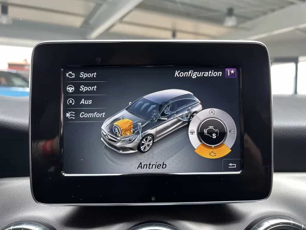 Mercedes-Benz CLA 180 SB Aut AMG-Line StHz Shz Navi Kamera BT 02/2019-photo-18