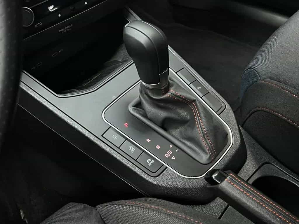 Seat Ibiza FR DSG DAB Kamera Navi CarPlay Navi LED 03/2022-photo-19