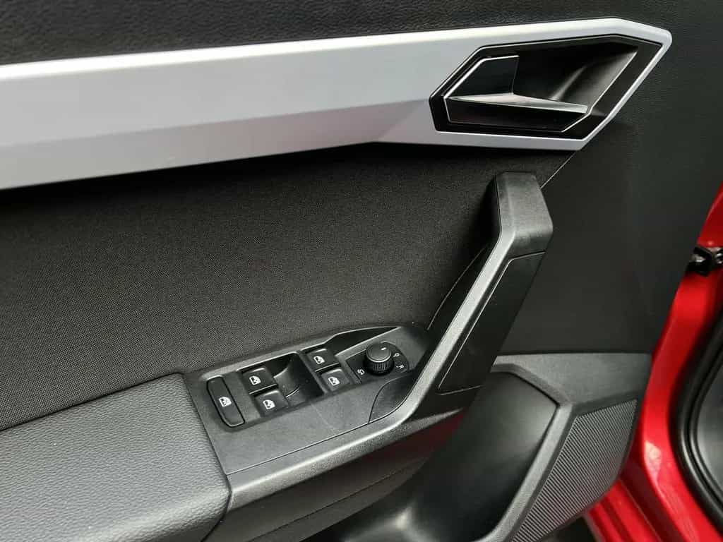 Seat Ibiza FR DSG DAB Kamera Navi CarPlay Navi LED 03/2022-photo-27