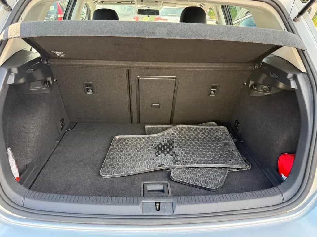 Volkswagen Golf VII Lim. Comfortline BMT 1,4 Automatik 05/2013-photo-17