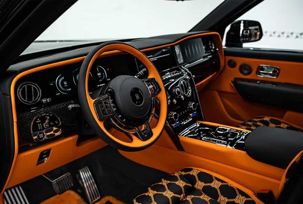 Rolls-Royce Cullinan Black Badge Cullinan Gucci Full Prod 2026 null-photo-11