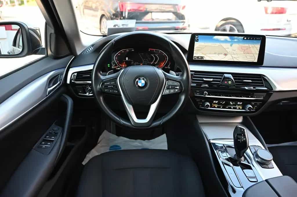 BMW 520 d 2.Hd*Panorama*Kamera*Virtual*NaviProf*LED 01/2021-photo-1