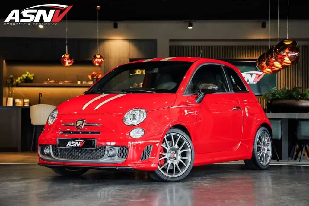 Abarth 695 Tributo Ferrari, 180 PK, N° 0072, Only 12.00 10/2011-photo-0