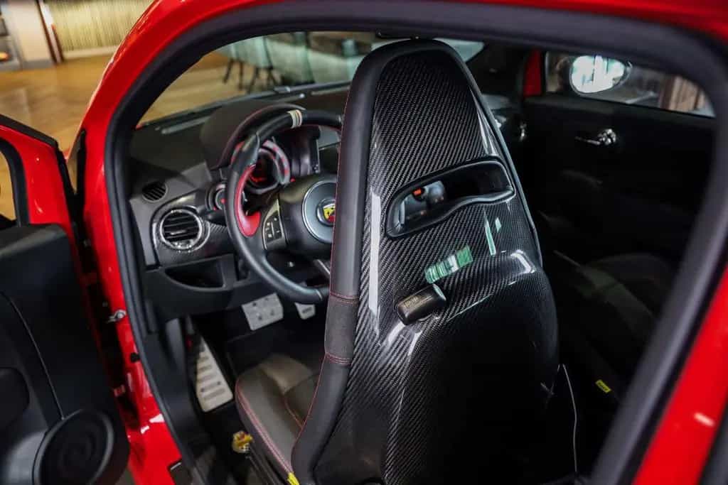 Abarth 695 Tributo Ferrari, 180 PK, N° 0072, Only 12.00 10/2011-photo-10