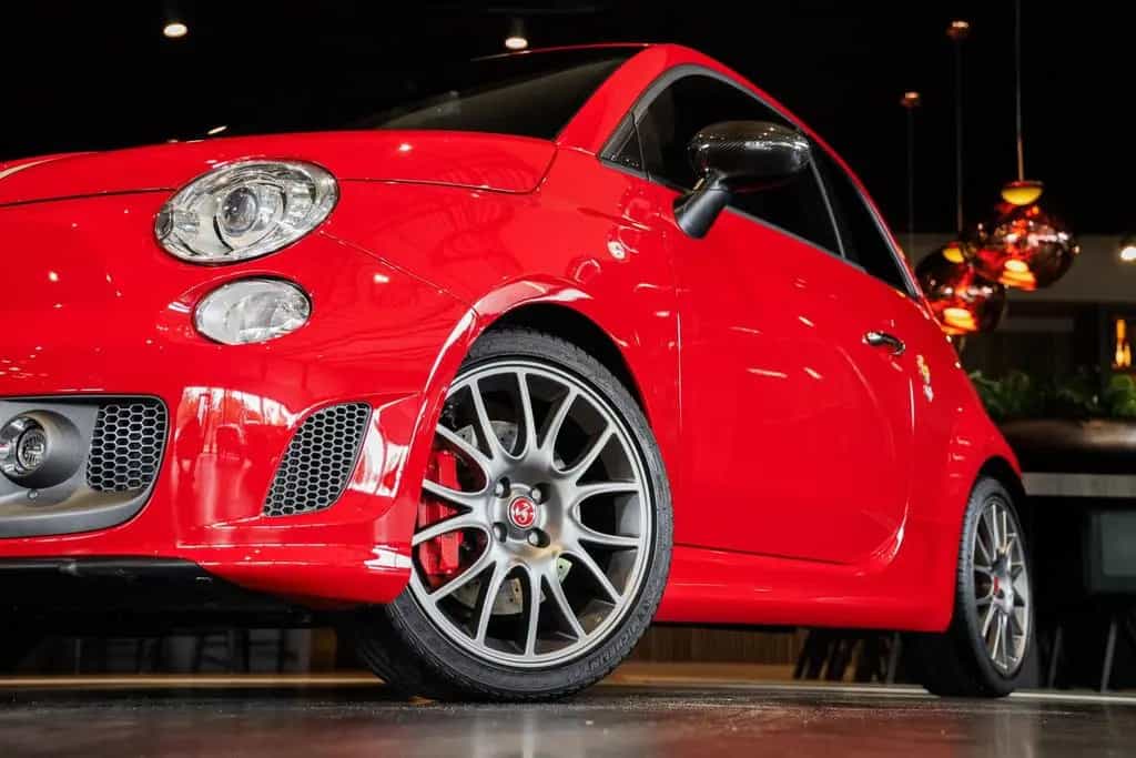 Abarth 695 Tributo Ferrari, 180 PK, N° 0072, Only 12.00 10/2011-photo-12