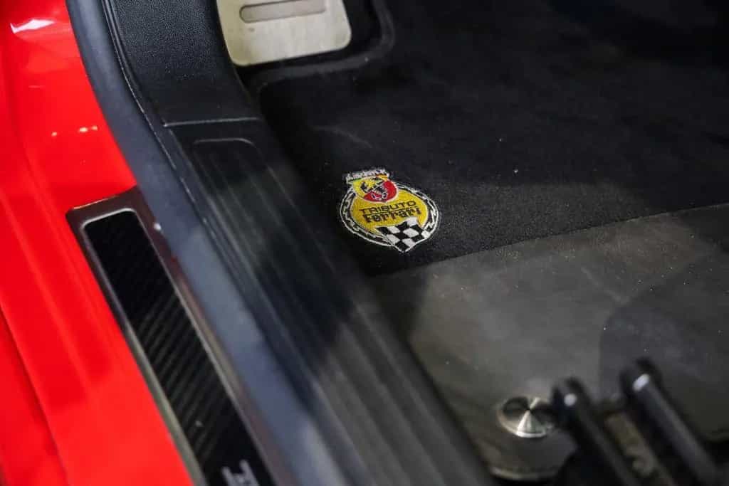 Abarth 695 Tributo Ferrari, 180 PK, N° 0072, Only 12.00 10/2011-photo-9