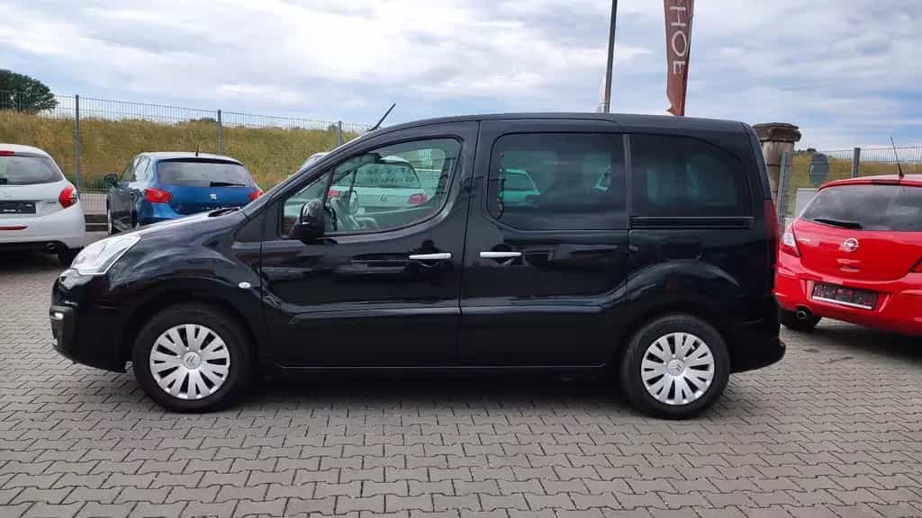 Citroën Berlingo 4 Zylinder*Klimaauto*NAVI*BT*SHZ*FSE*SH 04/2016-photo-1
