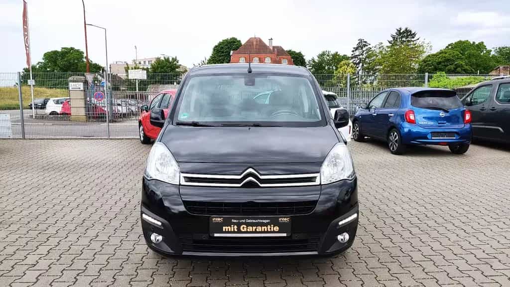 Citroën Berlingo 4 Zylinder*Klimaauto*NAVI*BT*SHZ*FSE*SH 04/2016-photo-12