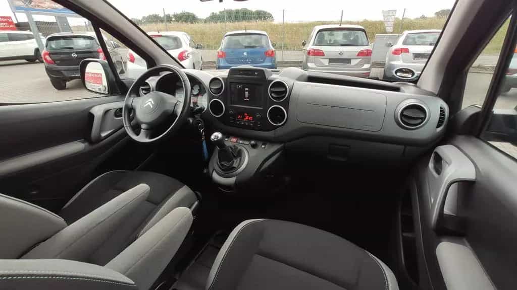 Citroën Berlingo 4 Zylinder*Klimaauto*NAVI*BT*SHZ*FSE*SH 04/2016-photo-19