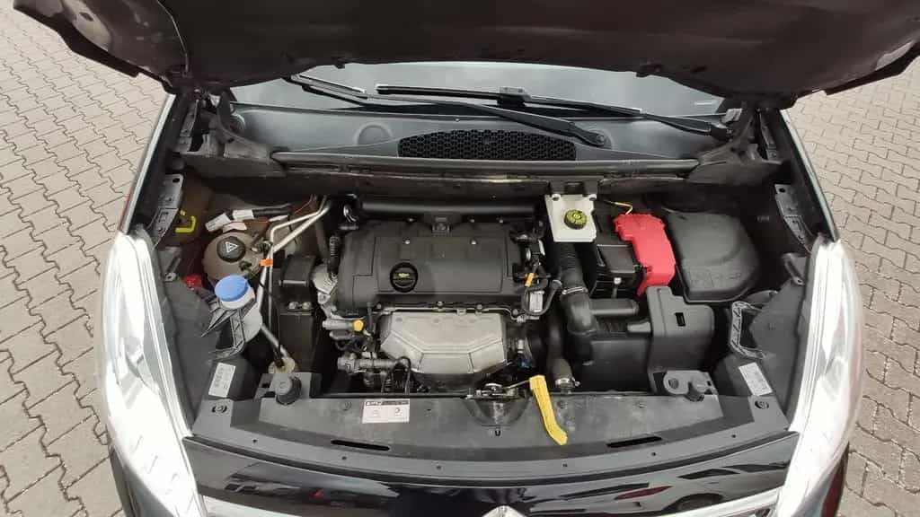 Citroën Berlingo 4 Zylinder*Klimaauto*NAVI*BT*SHZ*FSE*SH 04/2016-photo-23