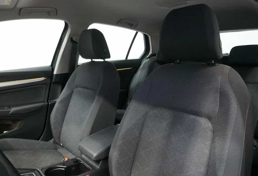 Volkswagen Golf VIII Lim. Life 1.5 eTSI*ACC*RFK*LHZ*VC*APP* 03/2023-photo-10