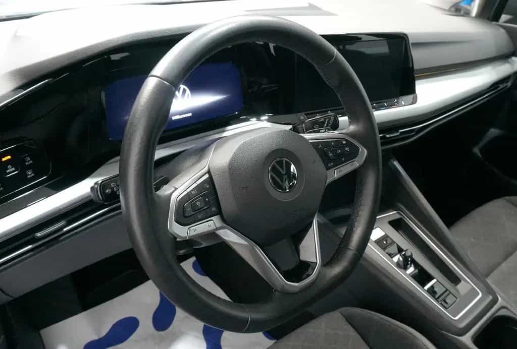 Volkswagen Golf VIII Lim. Life 1.5 eTSI*ACC*RFK*LHZ*VC*APP* 03/2023-photo-11