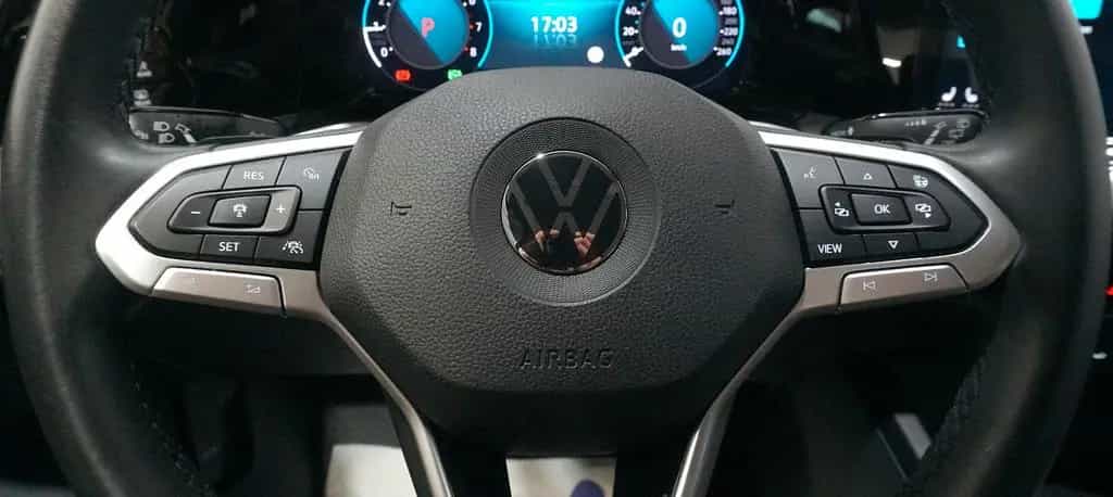 Volkswagen Golf VIII Lim. Life 1.5 eTSI*ACC*RFK*LHZ*VC*APP* 03/2023-photo-12