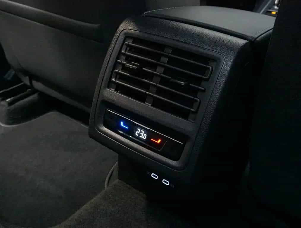 Volkswagen Golf VIII Lim. Life 1.5 eTSI*ACC*RFK*LHZ*VC*APP* 03/2023-photo-14