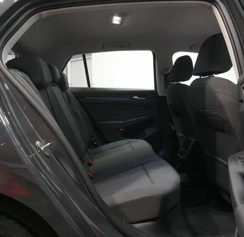 Volkswagen Golf VIII Lim. Life 1.5 eTSI*ACC*RFK*LHZ*VC*APP* 03/2023-photo-27