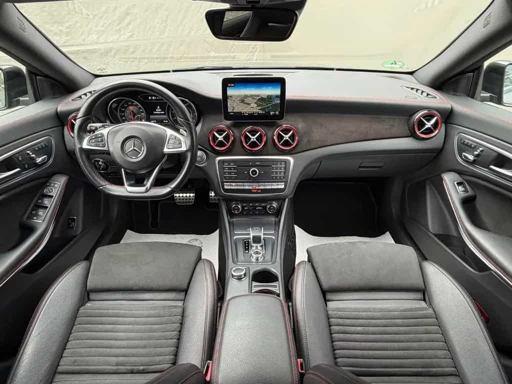 Mercedes-Benz CLA Shooting Brake 45 AMG 4Matic PANO ALCANTARA 12/2017-photo-10