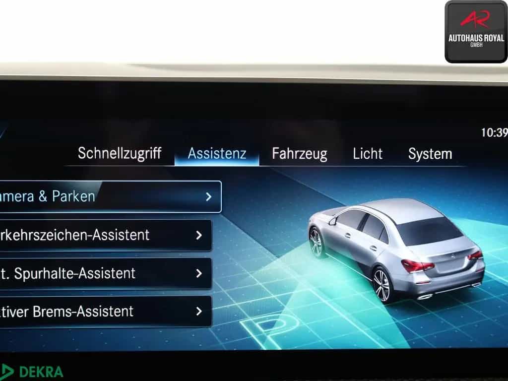 Mercedes-Benz A 250 Limousine 4M AMG 19Z PANO,MULTIBEAM,DISTRO 06/2019-photo-18