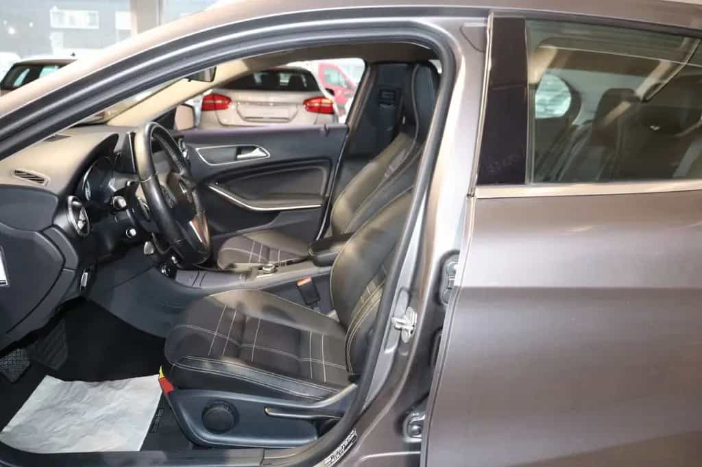 Mercedes-Benz GLA 200 *Erst 70tkm*Automatik*Navi* 06/2014-photo-10