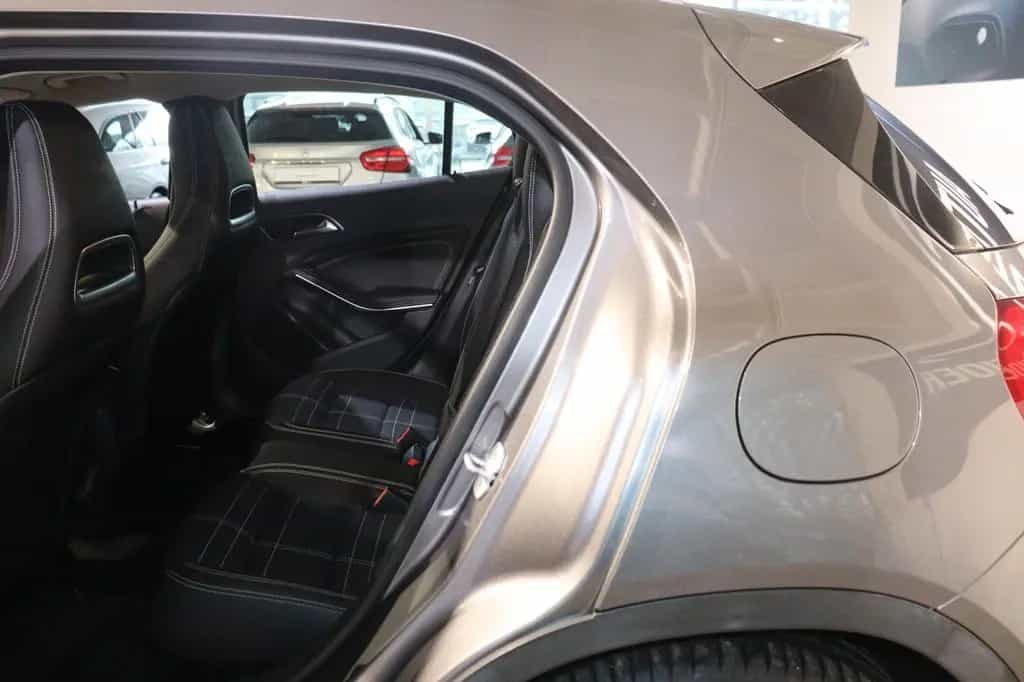 Mercedes-Benz GLA 200 *Erst 70tkm*Automatik*Navi* 06/2014-photo-13