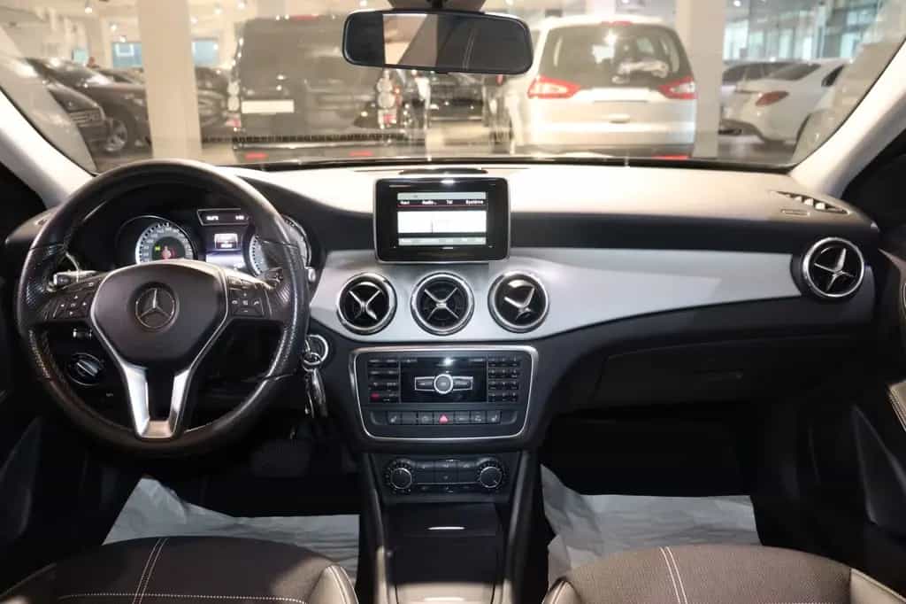 Mercedes-Benz GLA 200 *Erst 70tkm*Automatik*Navi* 06/2014-photo-14