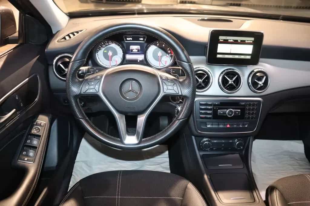 Mercedes-Benz GLA 200 *Erst 70tkm*Automatik*Navi* 06/2014-photo-15