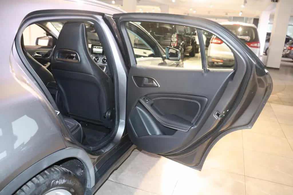 Mercedes-Benz GLA 200 *Erst 70tkm*Automatik*Navi* 06/2014-photo-17