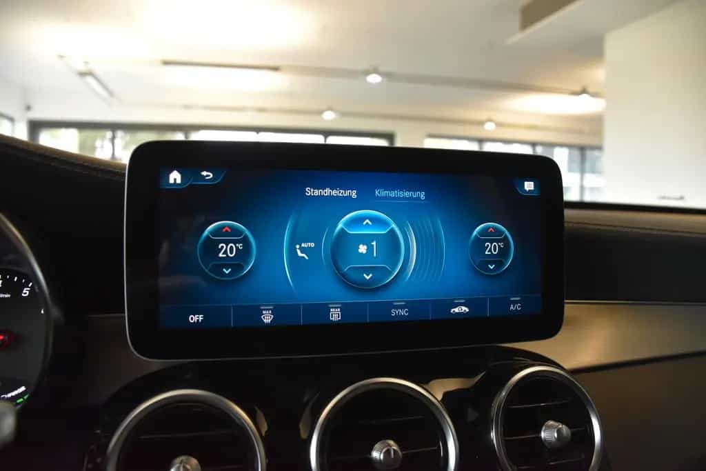 Mercedes-Benz GLC 200 4Matic 9G AMG LINE INTERIEUR"360°CAM"LED 11/2019-photo-34