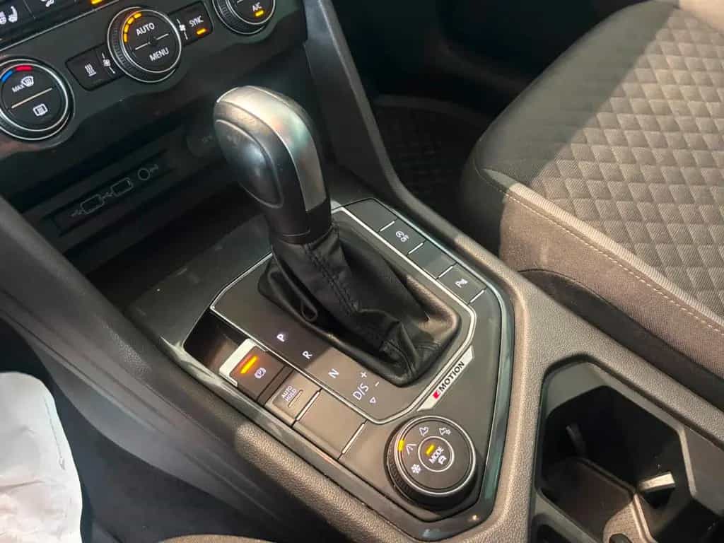 Volkswagen Tiguan 2.0 TSI 4Motion R-LINE*STANDHEIZ.* 12/2019-photo-18