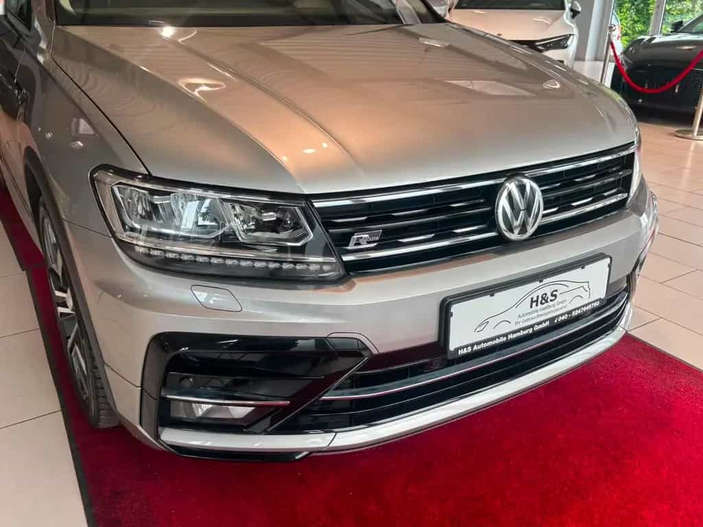 Volkswagen Tiguan 2.0 TSI 4Motion R-LINE*STANDHEIZ.* 12/2019-photo-9