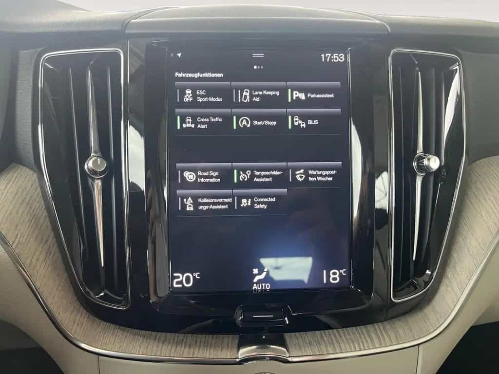 Volvo XC60 2.0 T6 Inscription AWD NAVI*LEDER*AHK 12/2017-photo-19
