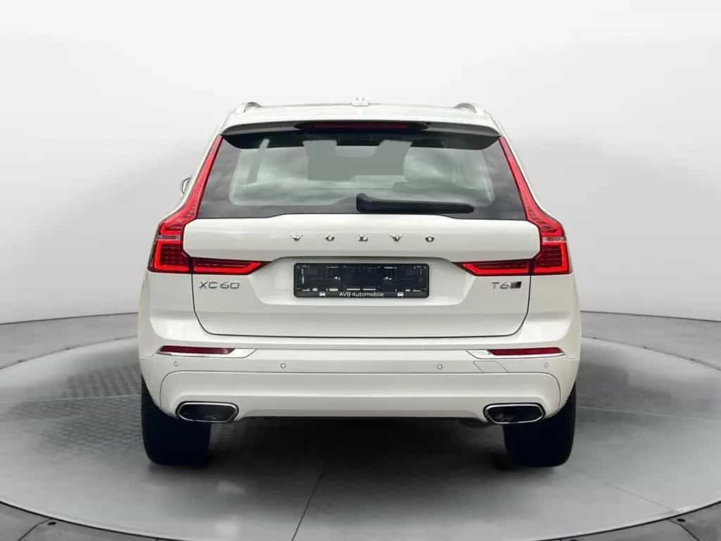 Volvo XC60 2.0 T6 Inscription AWD NAVI*LEDER*AHK 12/2017-photo-3
