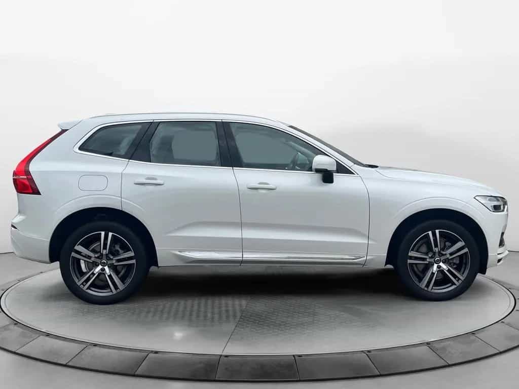 Volvo XC60 2.0 T6 Inscription AWD NAVI*LEDER*AHK 12/2017-photo-5