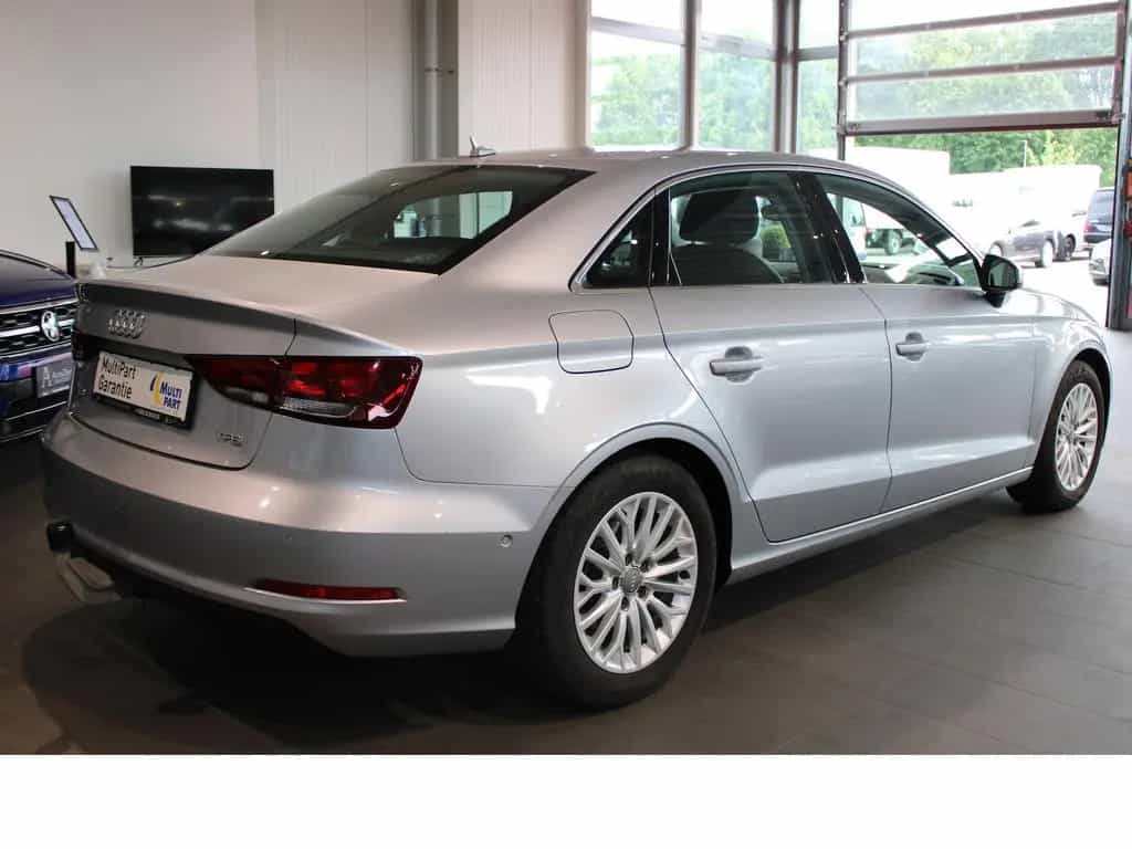 Audi A3 1.8 TFSI KLIMA*PDC*NAVI*MFL*AHK*SHZ* 06/2015-photo-4