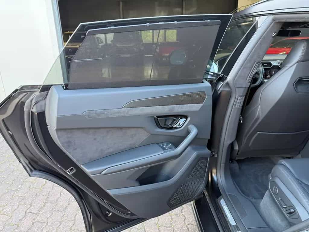 Lamborghini Urus BIG CARBON/4-SEAT/BLACK MAGNO/PANO/ANIMA 06/2021-photo-33