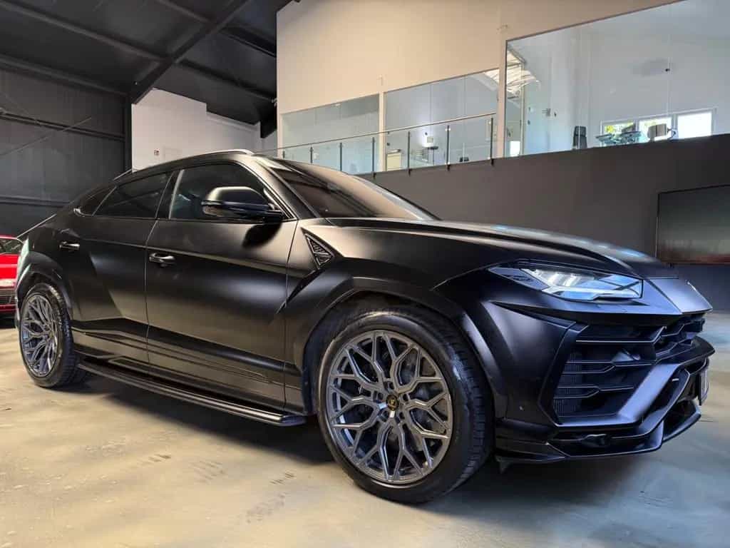 Lamborghini Urus BIG CARBON/4-SEAT/BLACK MAGNO/PANO/ANIMA 06/2021-photo-40