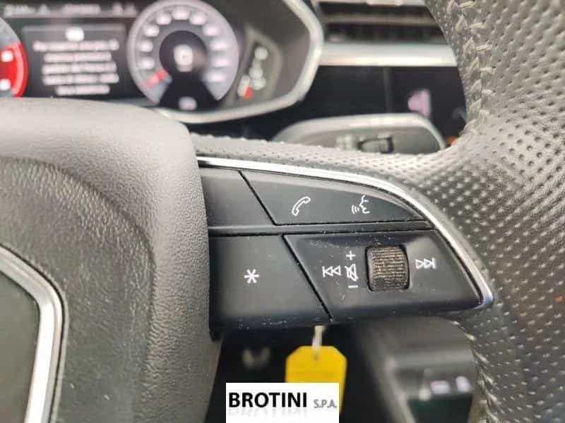 Audi Q3 35 TDI S tronic S line edition 11/2018-photo-14