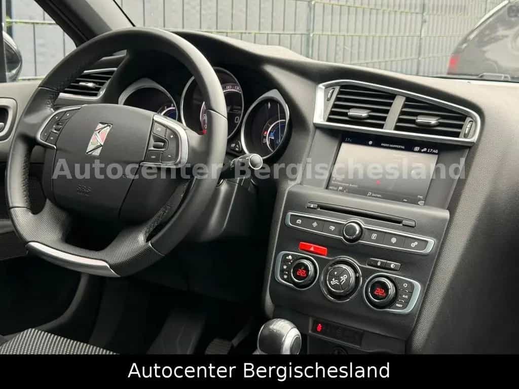 DS Automobiles DS4 DS 4 Crossback 08/2017-photo-24