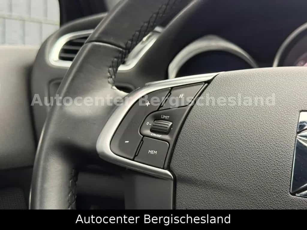 DS Automobiles DS4 DS 4 Crossback 08/2017-photo-35