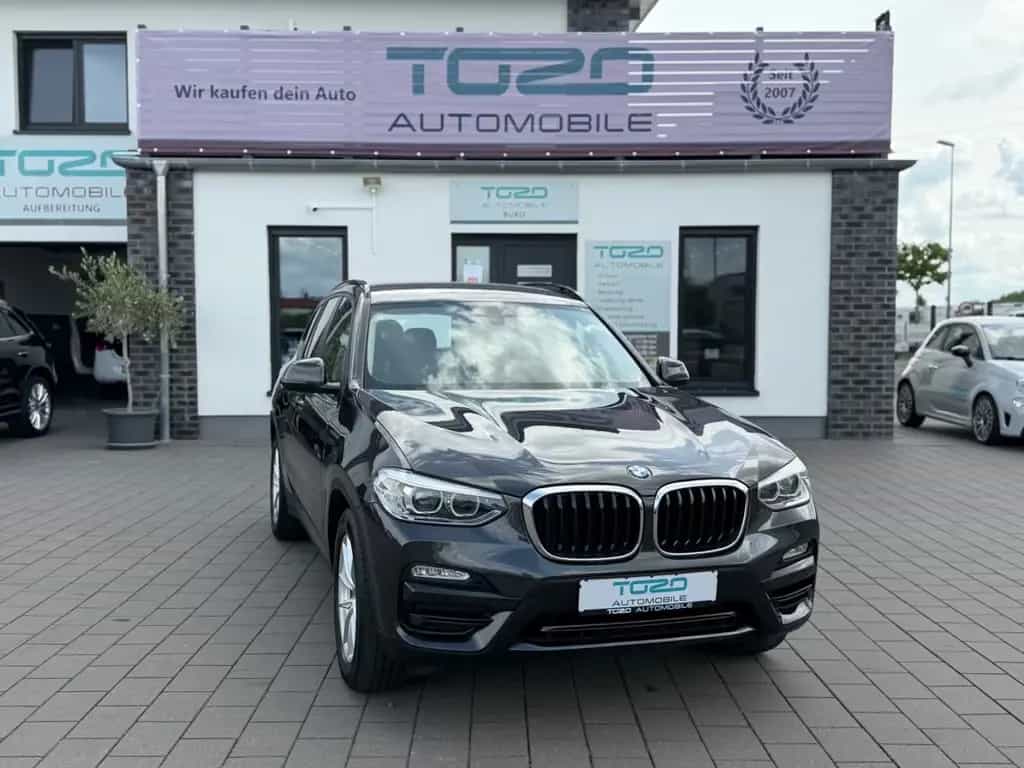 BMW X3 2.0 xDrive Advantage*KAMERA*NAVI*LED*AHK*TOP* 01/2019-photo-0