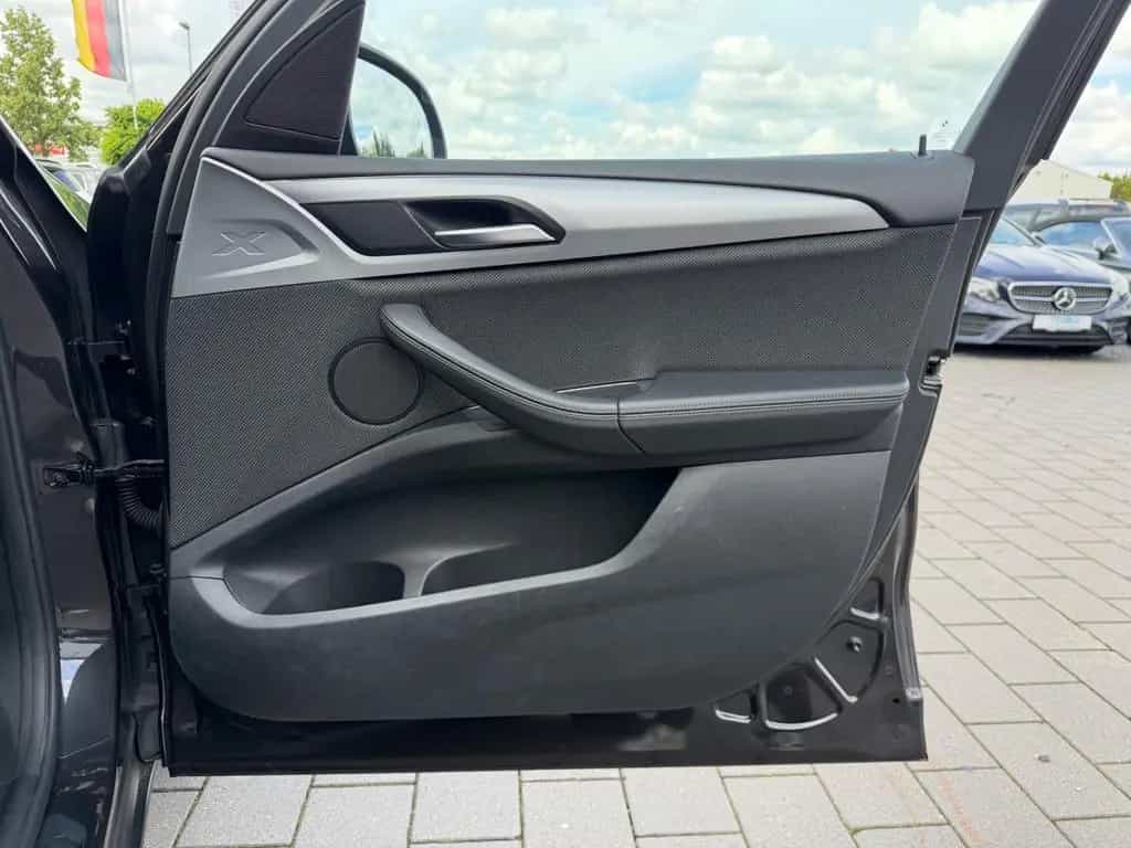 BMW X3 2.0 xDrive Advantage*KAMERA*NAVI*LED*AHK*TOP* 01/2019-photo-11