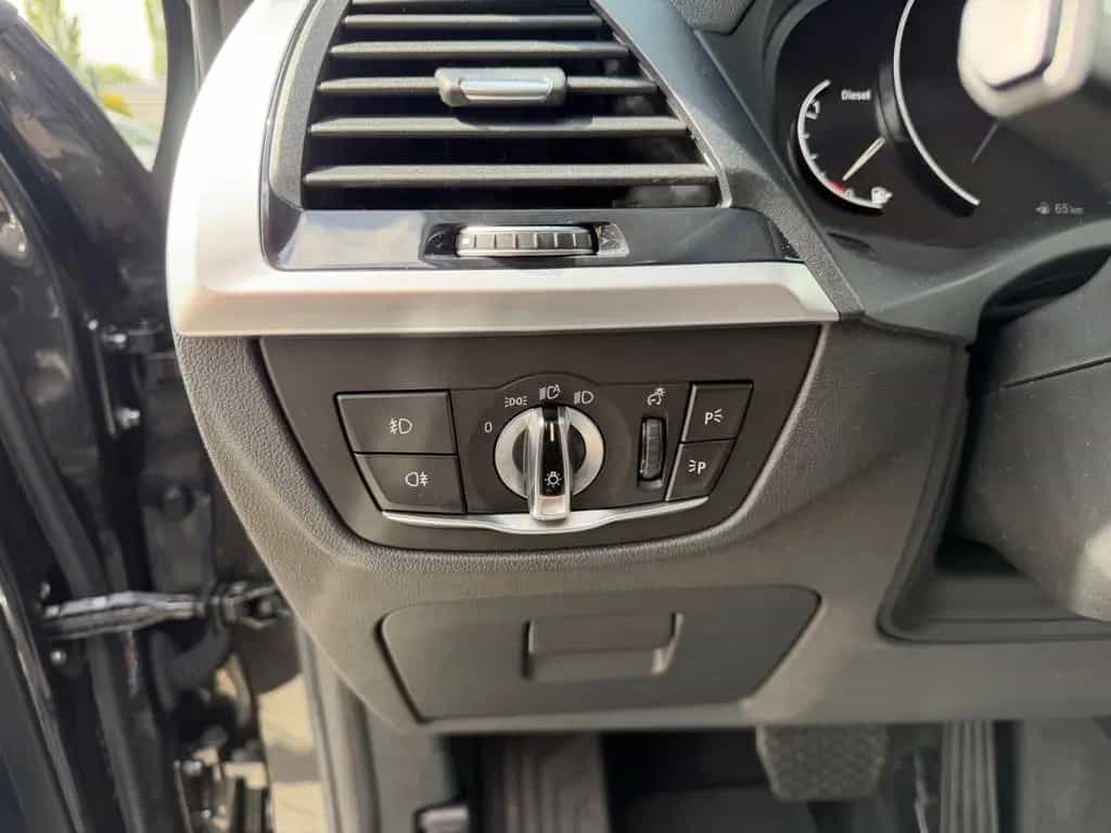 BMW X3 2.0 xDrive Advantage*KAMERA*NAVI*LED*AHK*TOP* 01/2019-photo-30