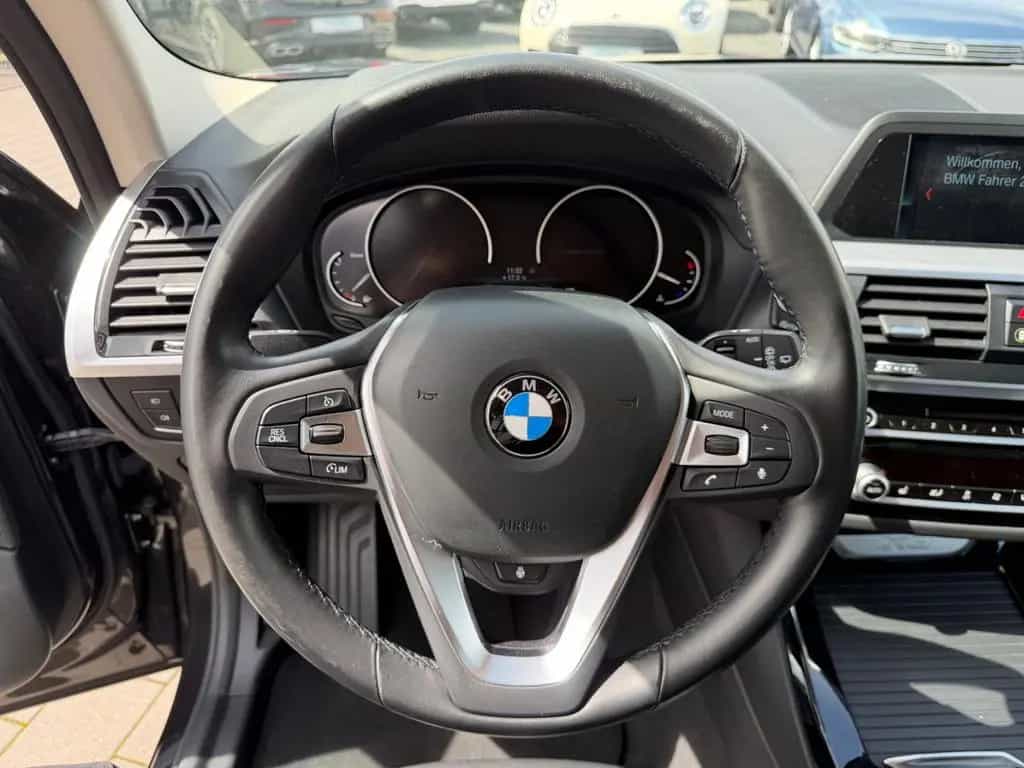 BMW X3 2.0 xDrive Advantage*KAMERA*NAVI*LED*AHK*TOP* 01/2019-photo-31