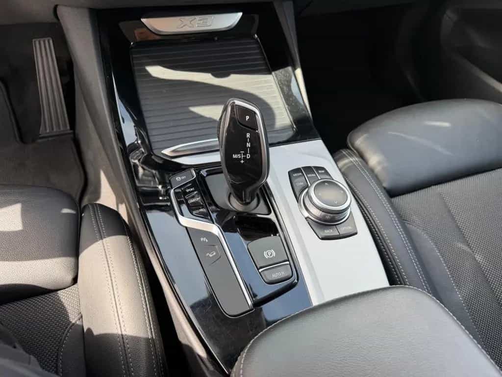 BMW X3 2.0 xDrive Advantage*KAMERA*NAVI*LED*AHK*TOP* 01/2019-photo-32