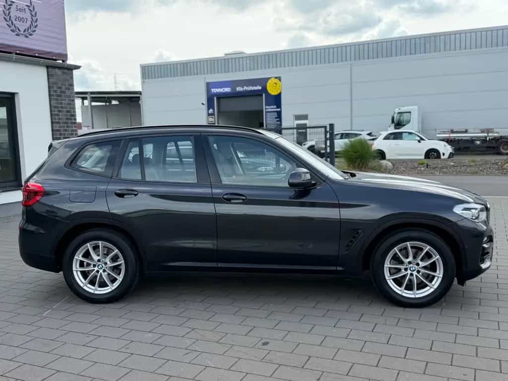 BMW X3 2.0 xDrive Advantage*KAMERA*NAVI*LED*AHK*TOP* 01/2019-photo-8