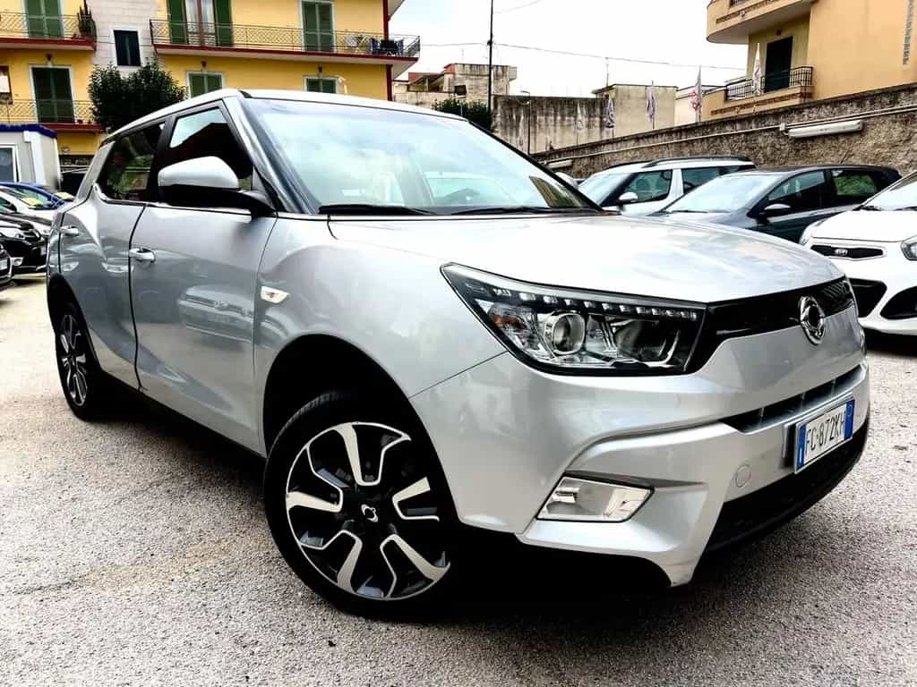 Ssangyong Tivoli 1.6d 2WD Be 02/2016-photo-1